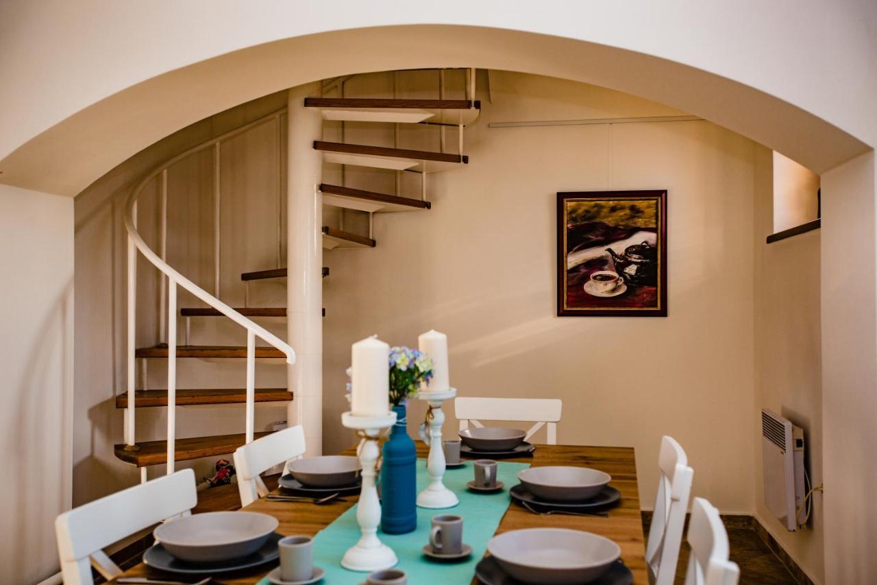 Bridge Apartment Esztergom Bagian luar foto