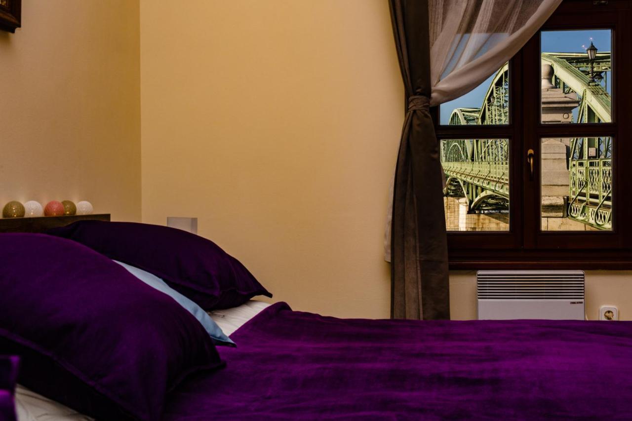 Bridge Apartment Esztergom Bagian luar foto