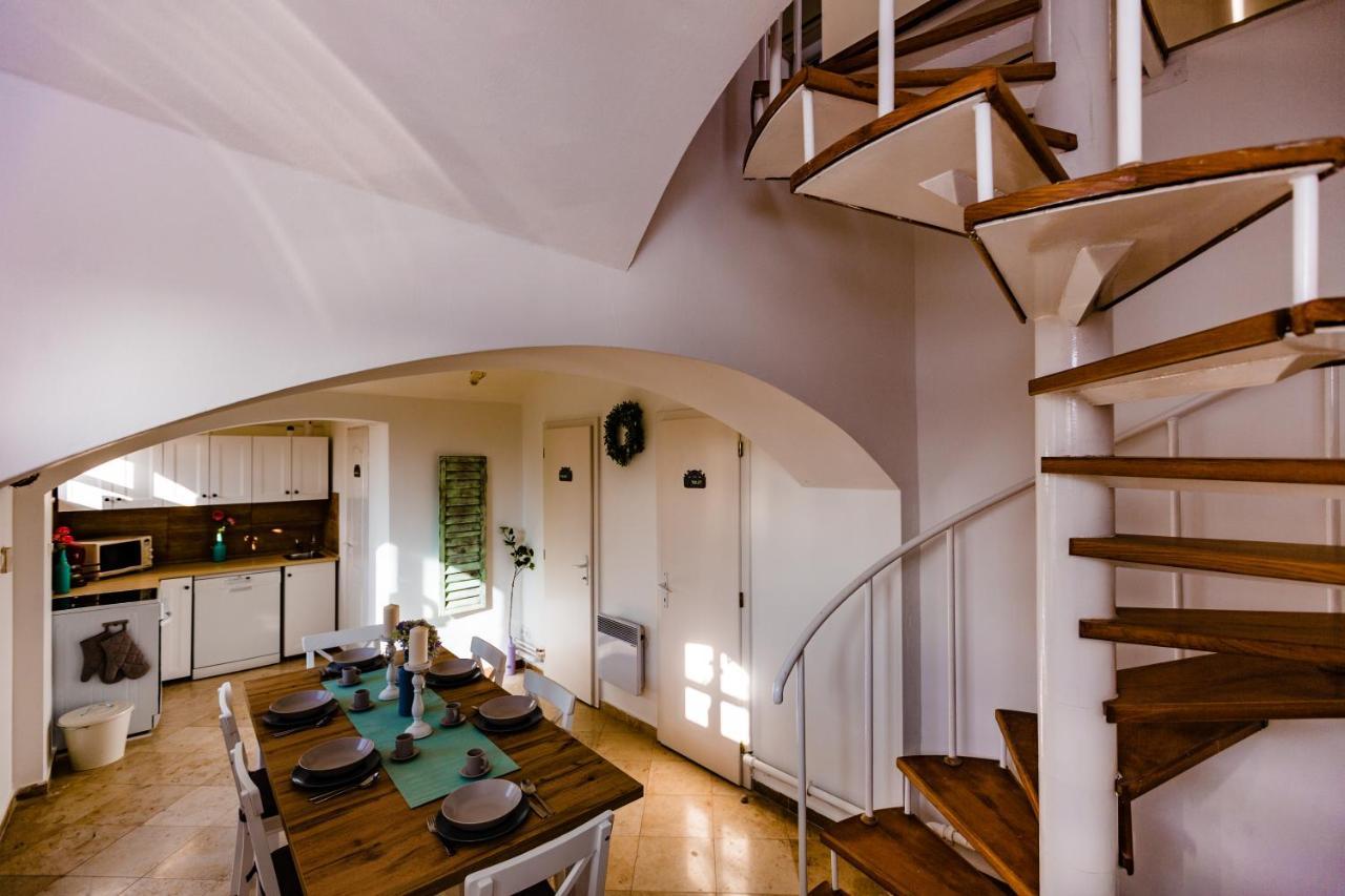 Bridge Apartment Esztergom Bagian luar foto